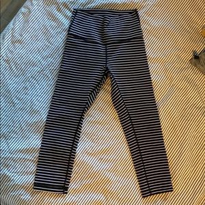cropped lulu leggings